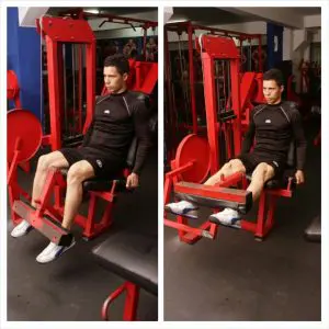 Explicación del movimiento de extensión de pierna en máquina.